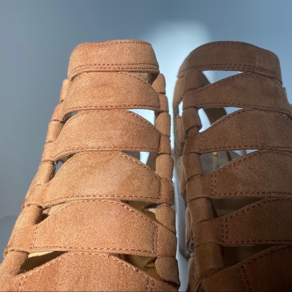 Franco Sarto Wedge Shoes - Picture 5 of 6